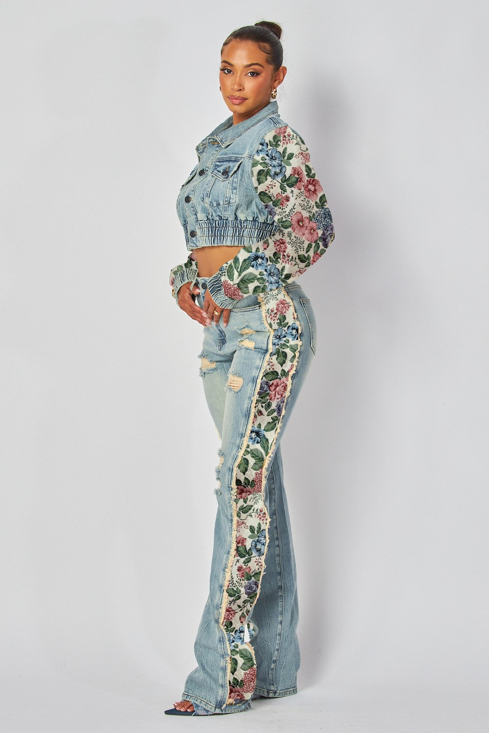 Villa Blvd ƎDEN Tapestry Blossom Denim