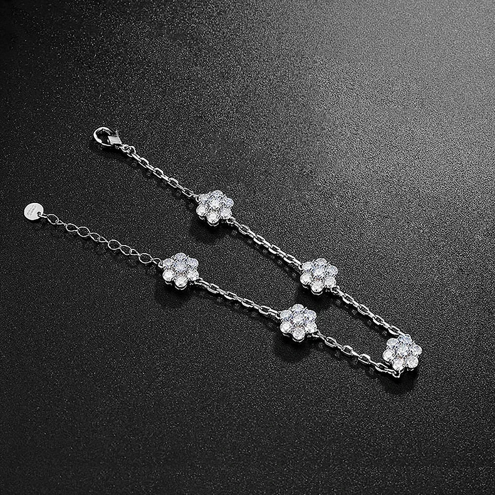 Villa Blvd Fleur Moissanite Bracelet