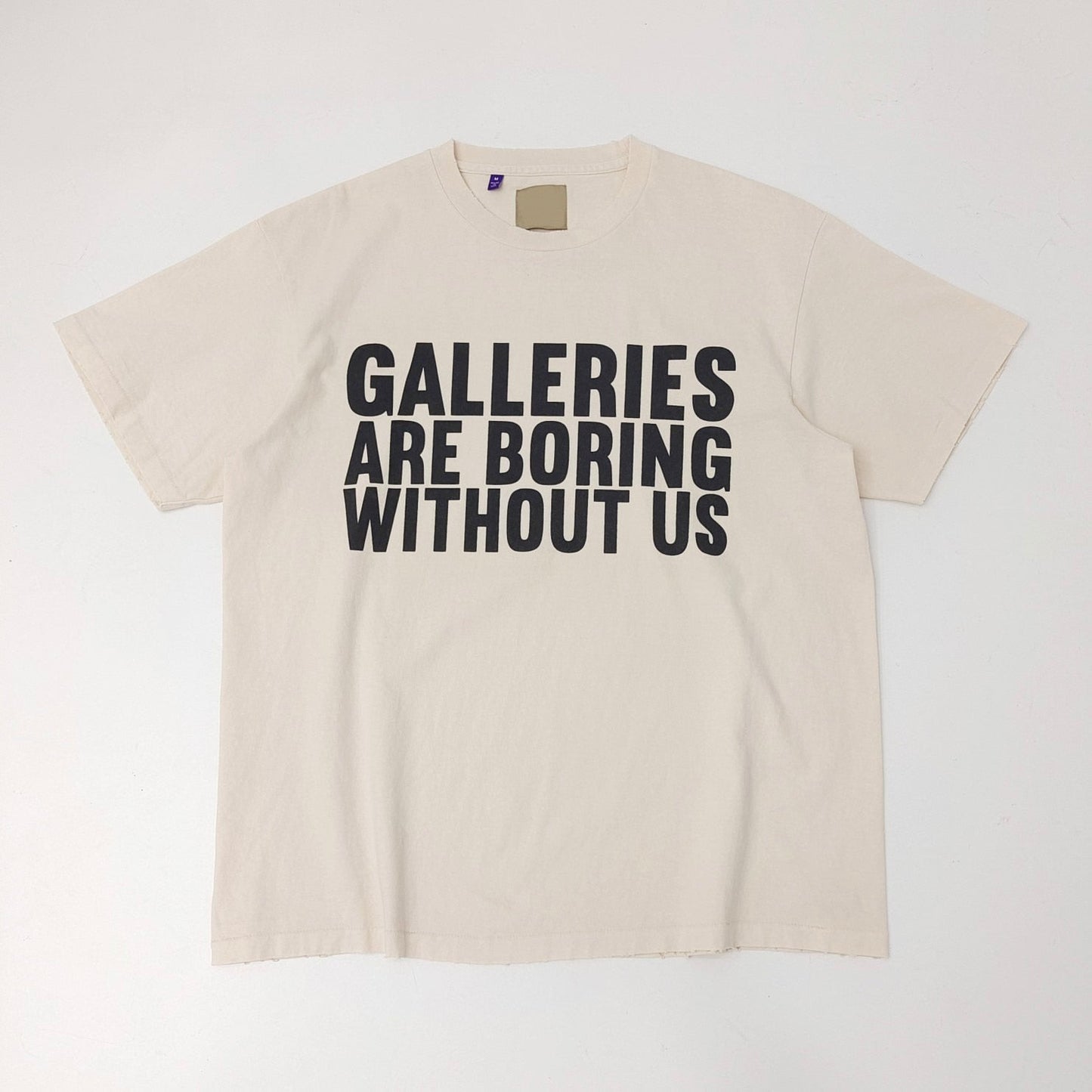 Villa Blvd Ǝntourage Galerie Ennuyeuse Tee