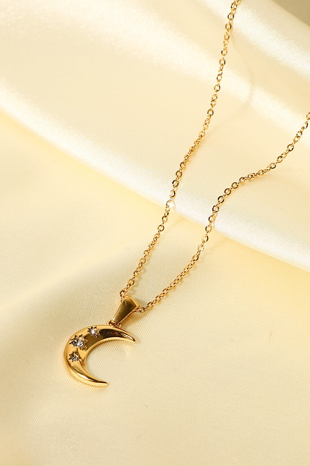Villa Blvd 18K Gold Plated Moon Pendant Necklace