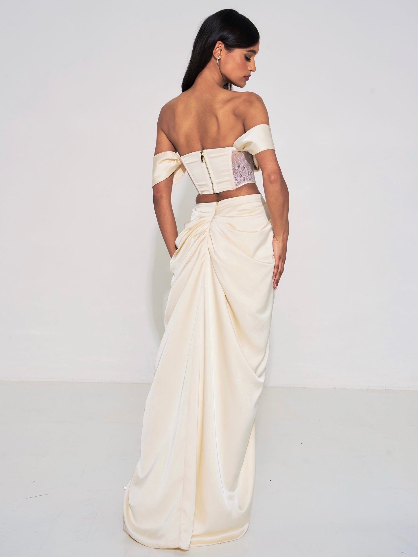 Villa Blvd ⱯRCHETYPE Brielle Gown