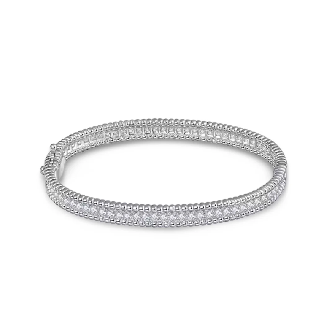 MOISSANITE