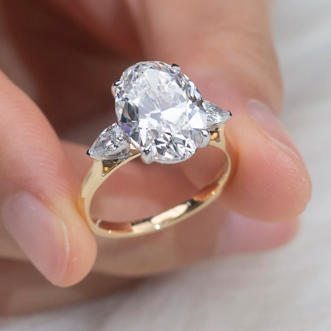 Villa Blvd ⱯSTRAL Aurora Diamond Ring ☛ Multiple Sizes Available ☚